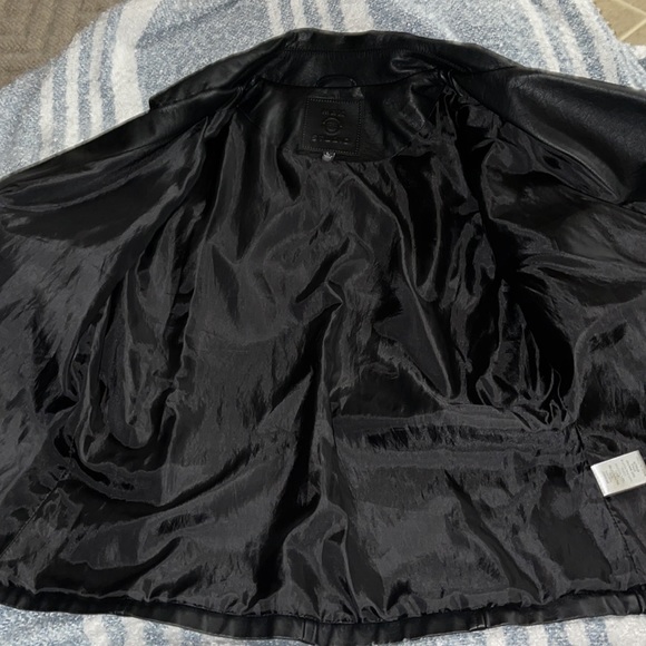 Max Studio black faux leather jacket - Picture 5 of 6